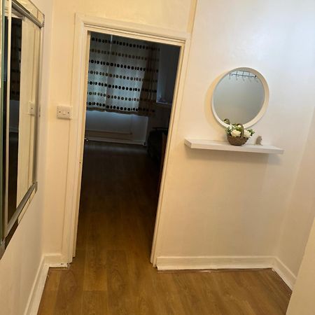 One Bedroom Apartment In Tower Bridge Road London Exteriör bild